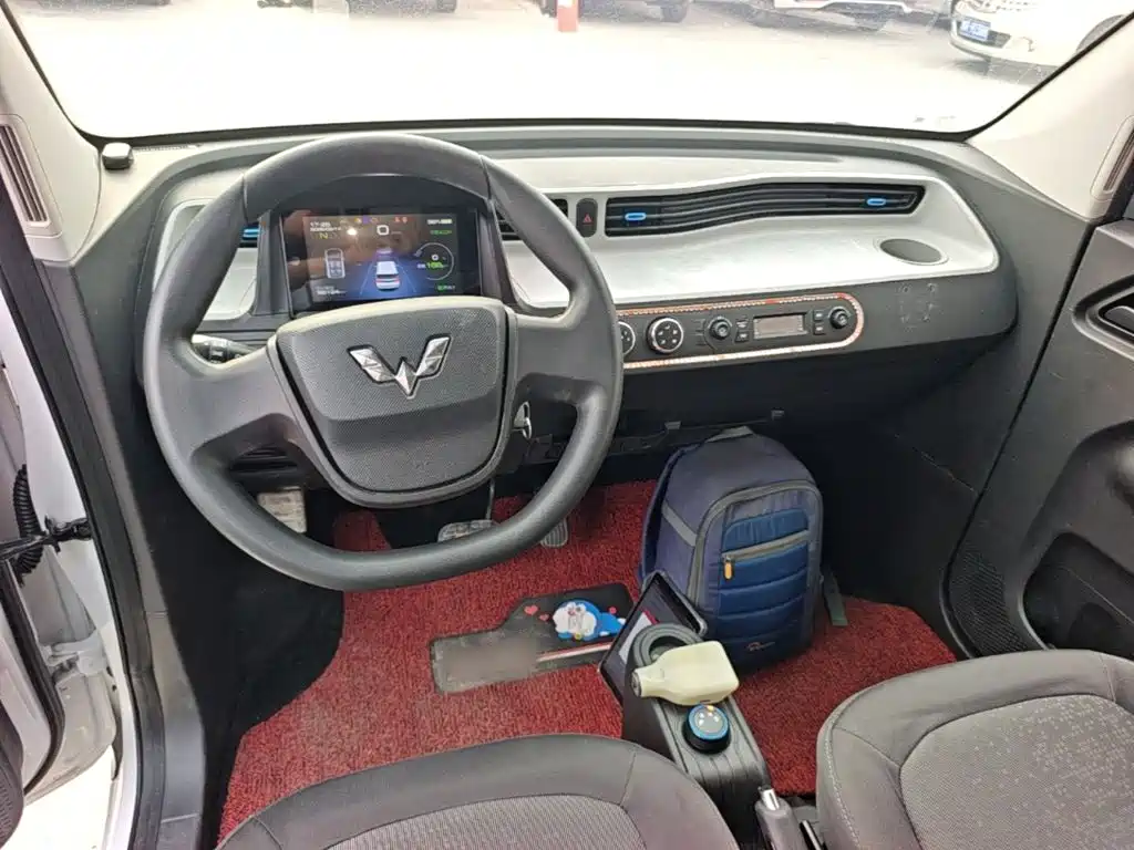 Wuling MINIEV — миниатюра 10