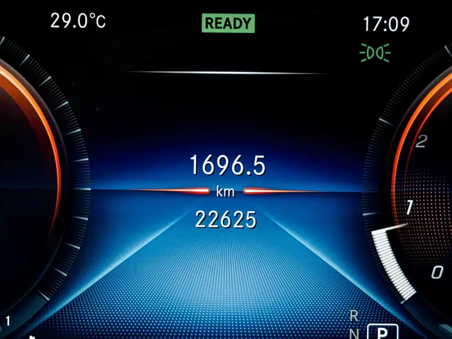 Mercedes-Benz C-Class (Import) — миниатюра 9