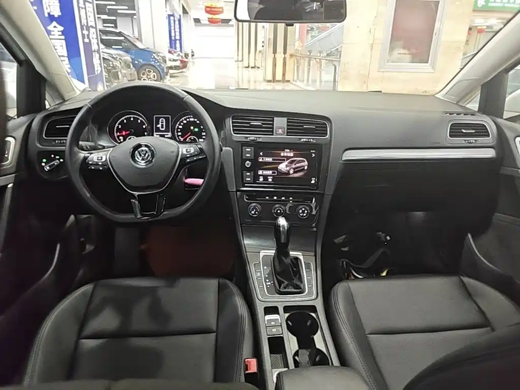 Volkswagen Golf — миниатюра 10