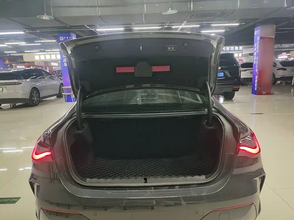 BMW 4 Series — миниатюра 19
