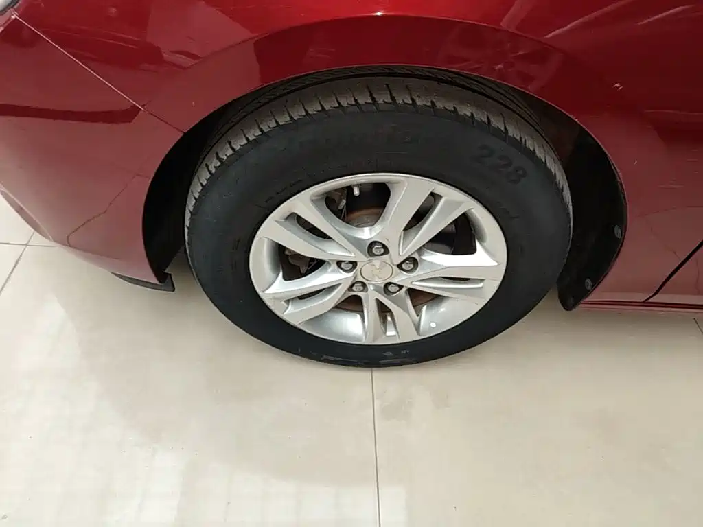 Chevrolet Cavalier — миниатюра 23