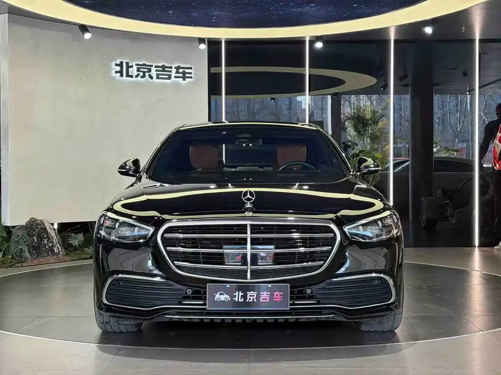 Mercedes-Benz S-Class 2023