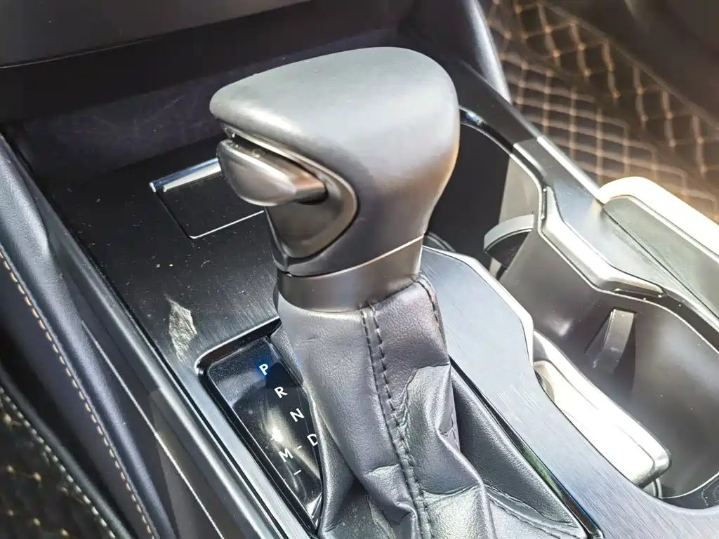 Lexus ES — миниатюра 12