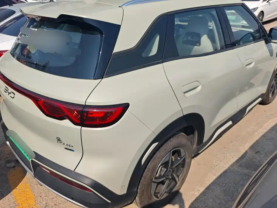 BYD Yuan UP — миниатюра 3