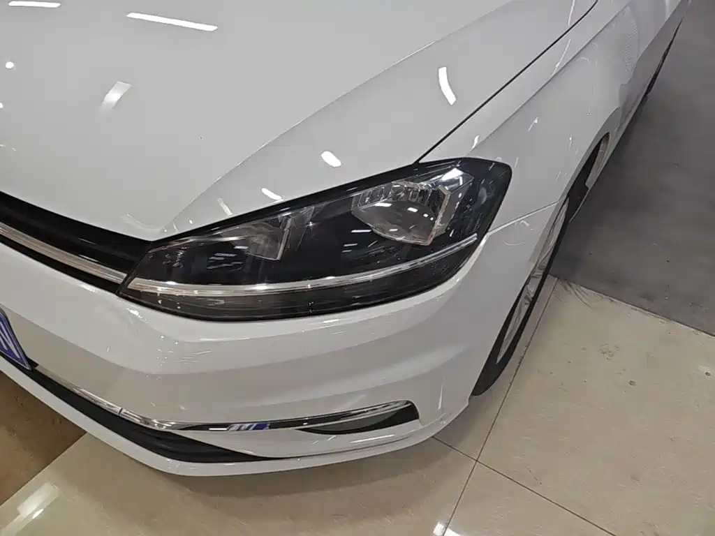 Volkswagen Golf — миниатюра 24