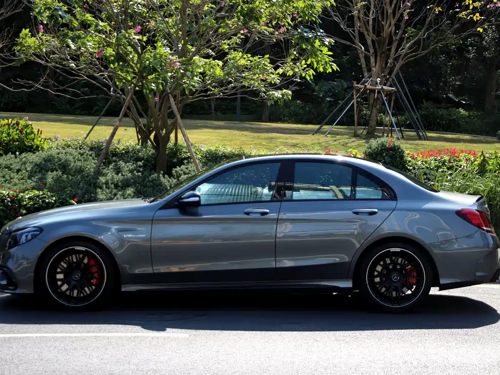 MERCEDES-BENZ C CLASS AMG