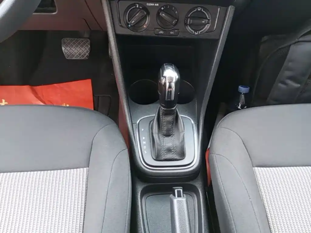 Volkswagen Polo — миниатюра 14