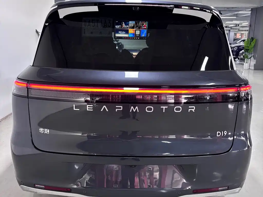 Leapmotor Leapmotor D19 — миниатюра 6