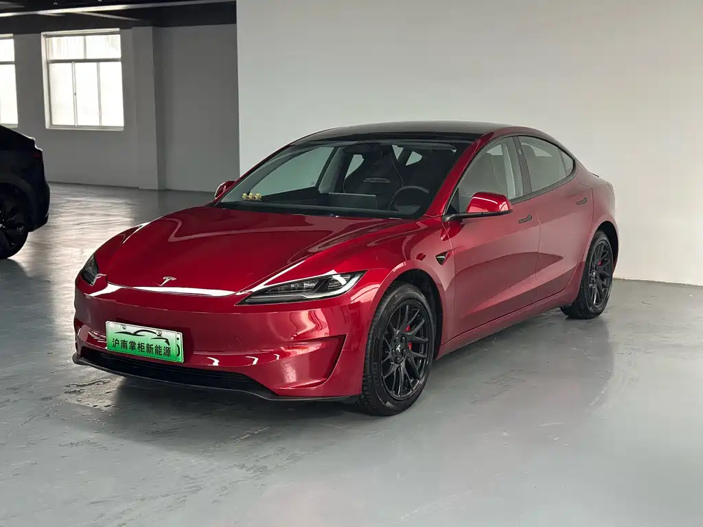 Tesla Model 3 2024