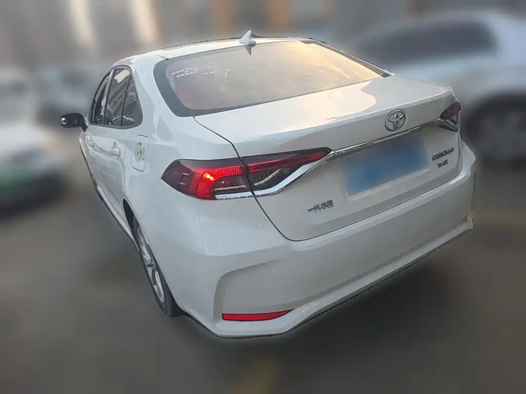 Toyota Corolla — миниатюра 7