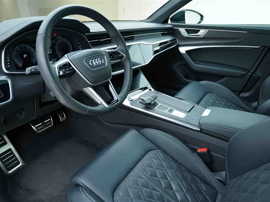 Audi A6L 2025 45 TFSI quattro
