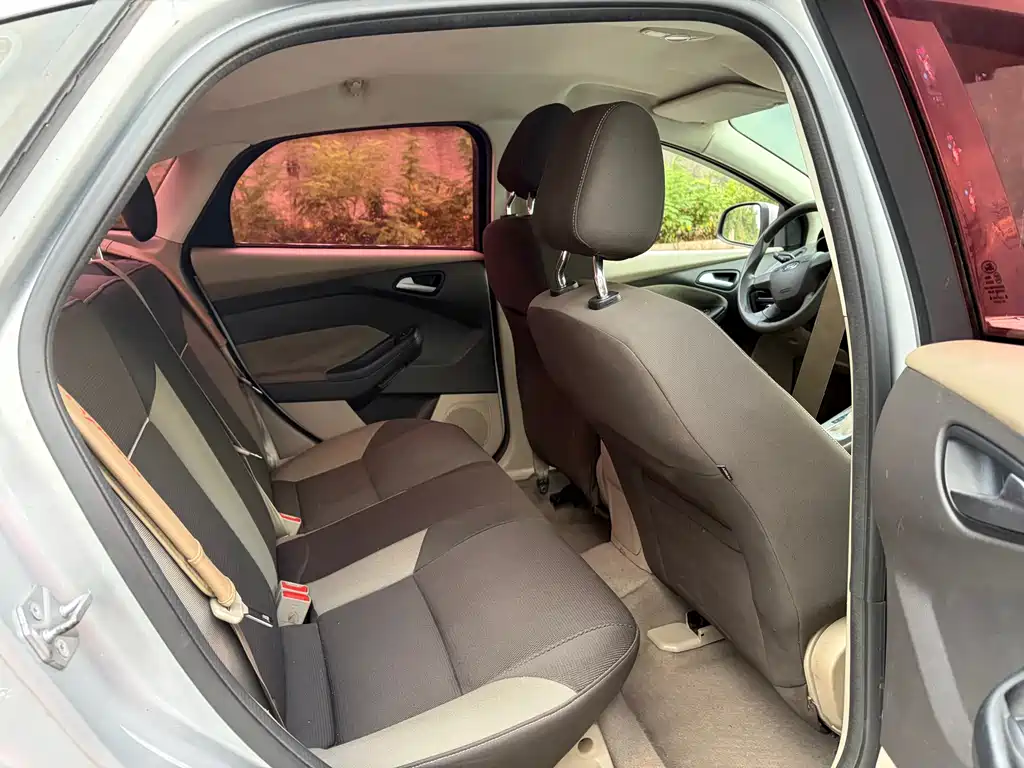 Ford Focus — миниатюра 5