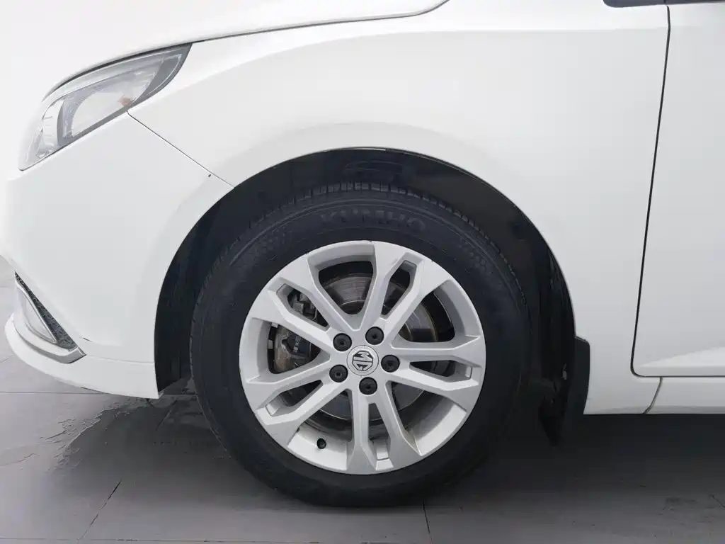 MG MG5 — миниатюра 17