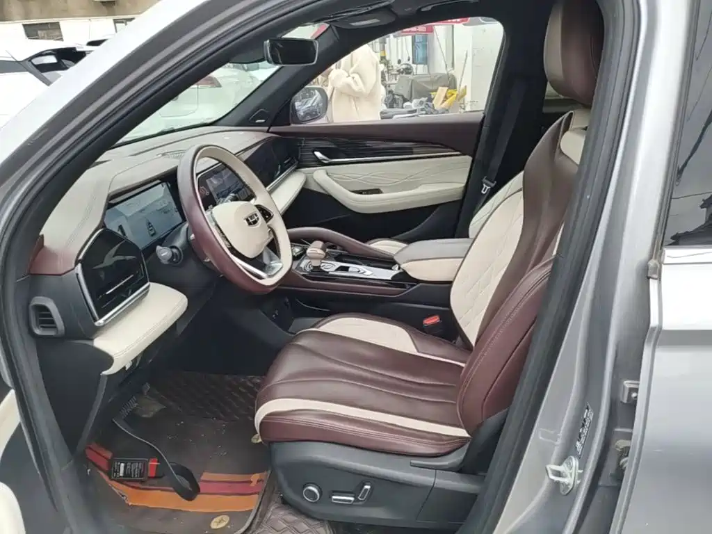 Geely Xingyue L — миниатюра 15