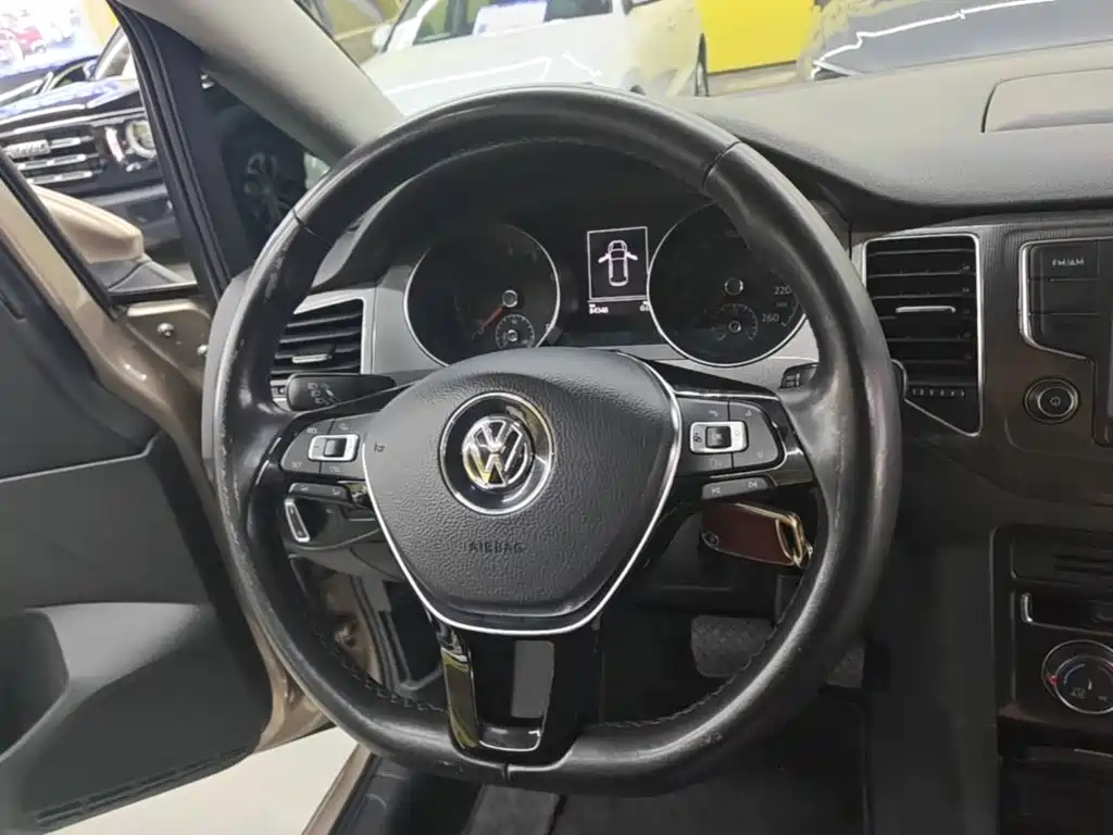 Volkswagen Golf Sportsvan — миниатюра 11
