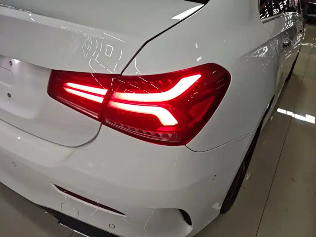 Mercedes-Benz A-Class — миниатюра 8
