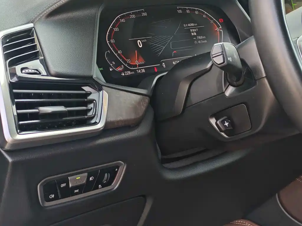 BMW X5 — миниатюра 19