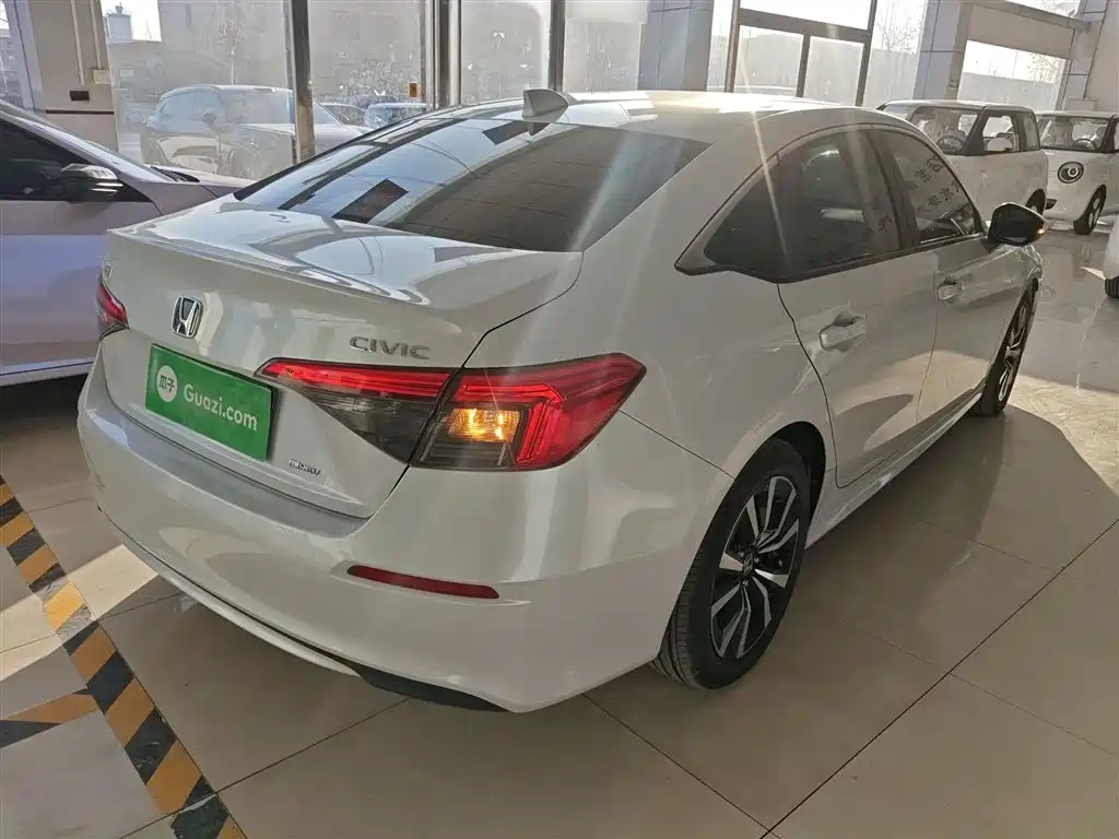 Honda Civic 2023 2.0L e:HEV
