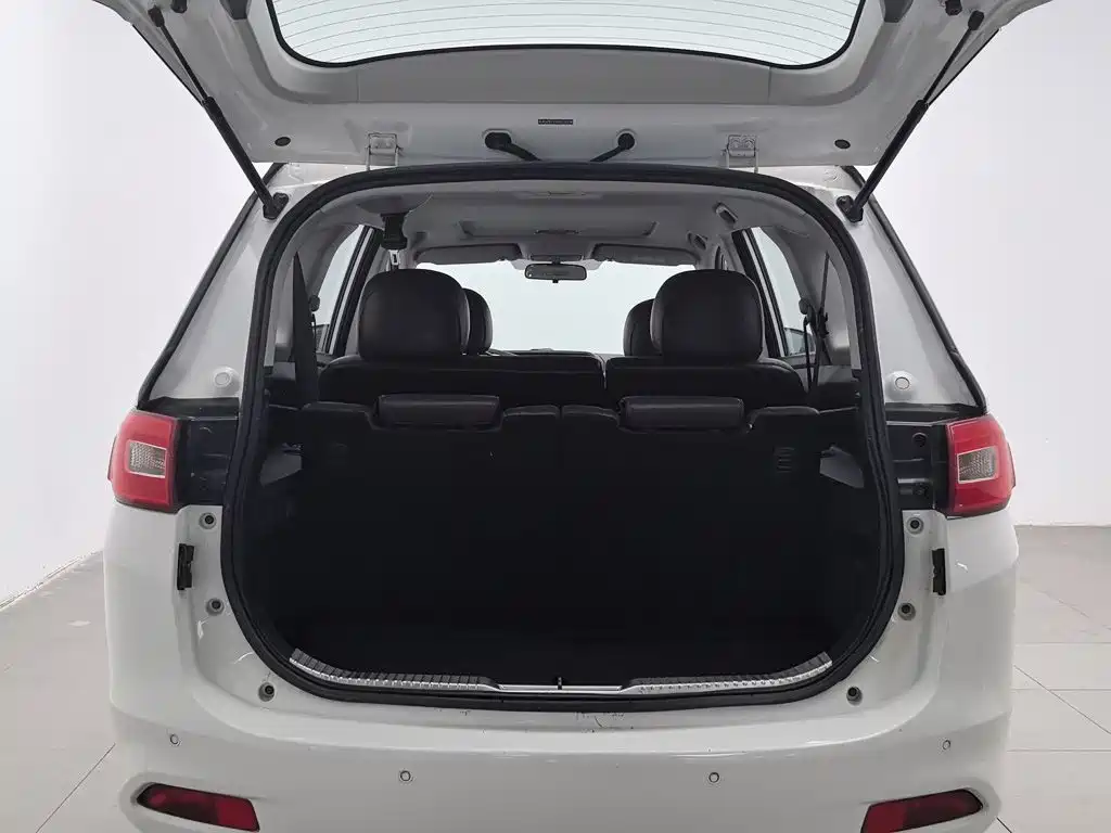 Haima Familia MPV — миниатюра 16