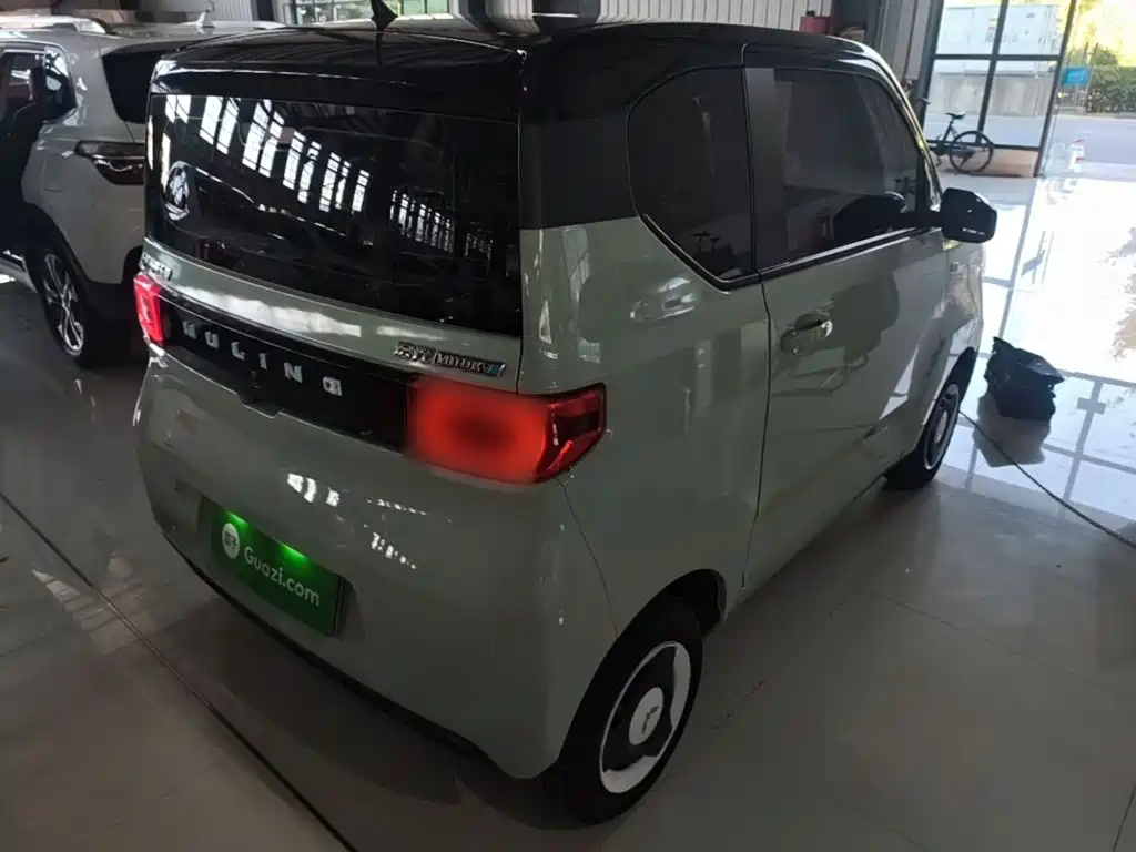 Wuling MINIEV — миниатюра 7