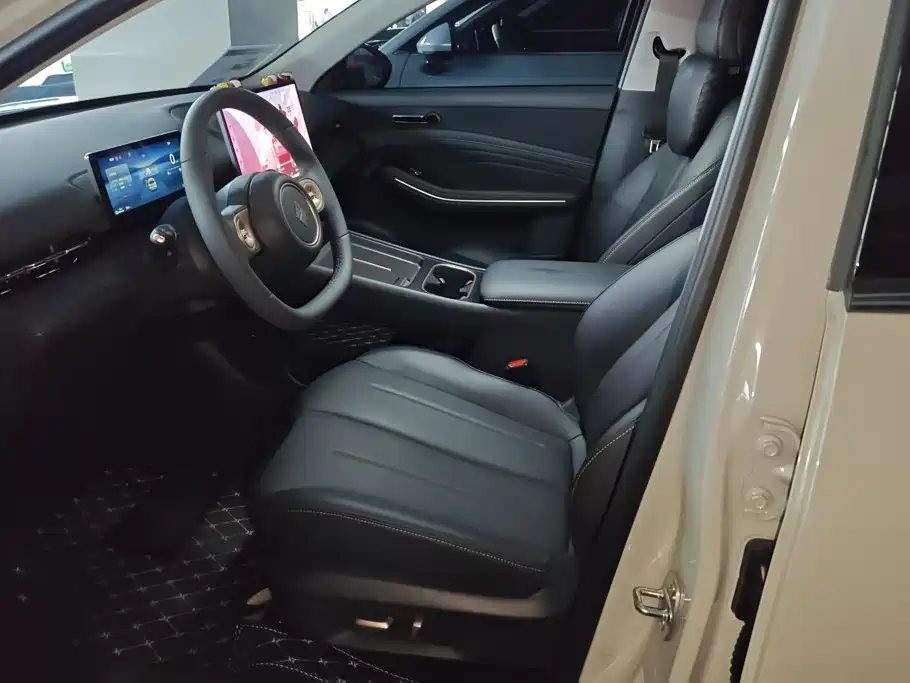 Baojun Yunhai — миниатюра 9