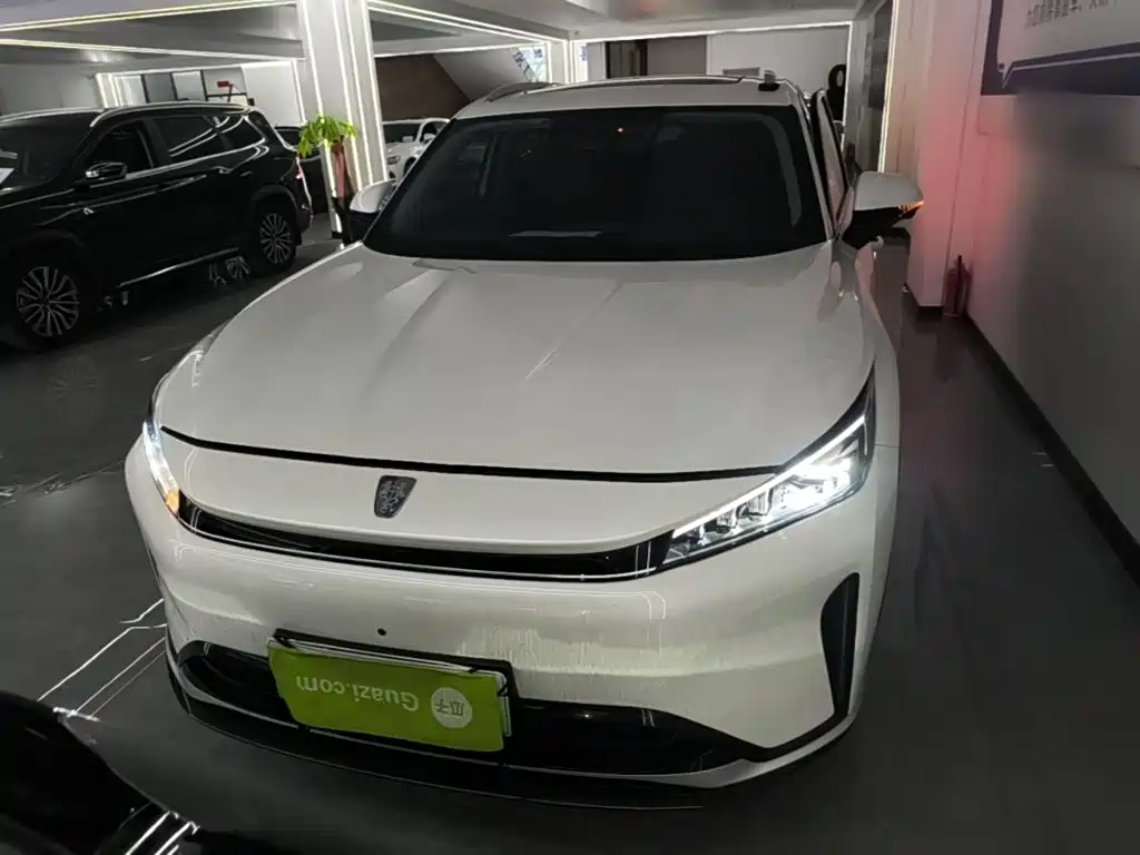 Roewe D5X DMH — миниатюра 3