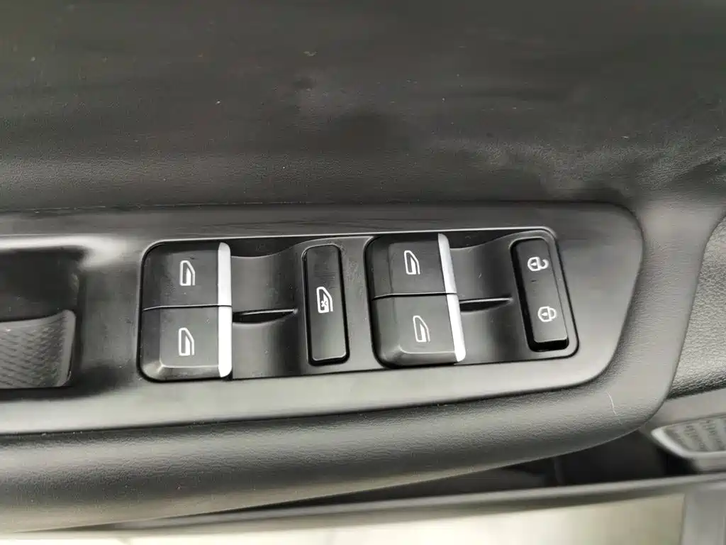 Geely Emgrand GS — миниатюра 9