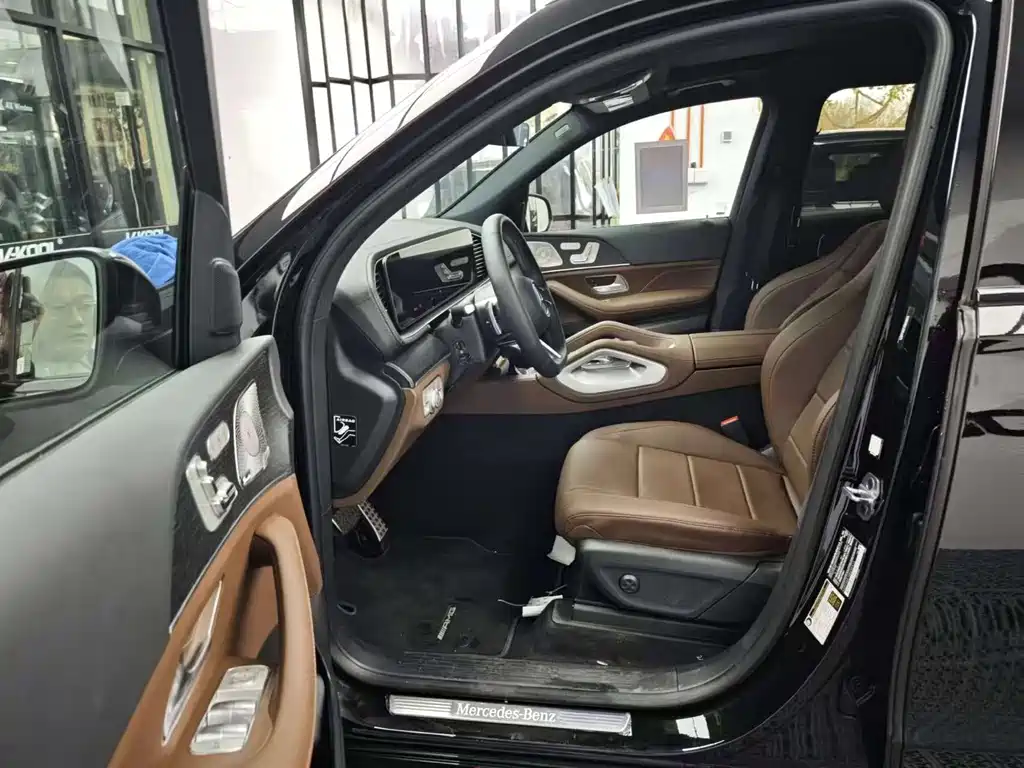 Mercedes-Benz GLS — миниатюра 10