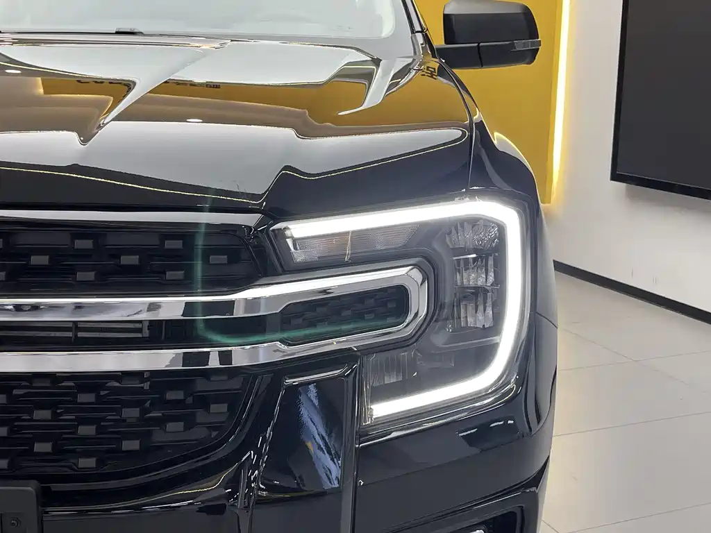 Ford Ranger 2025 AT