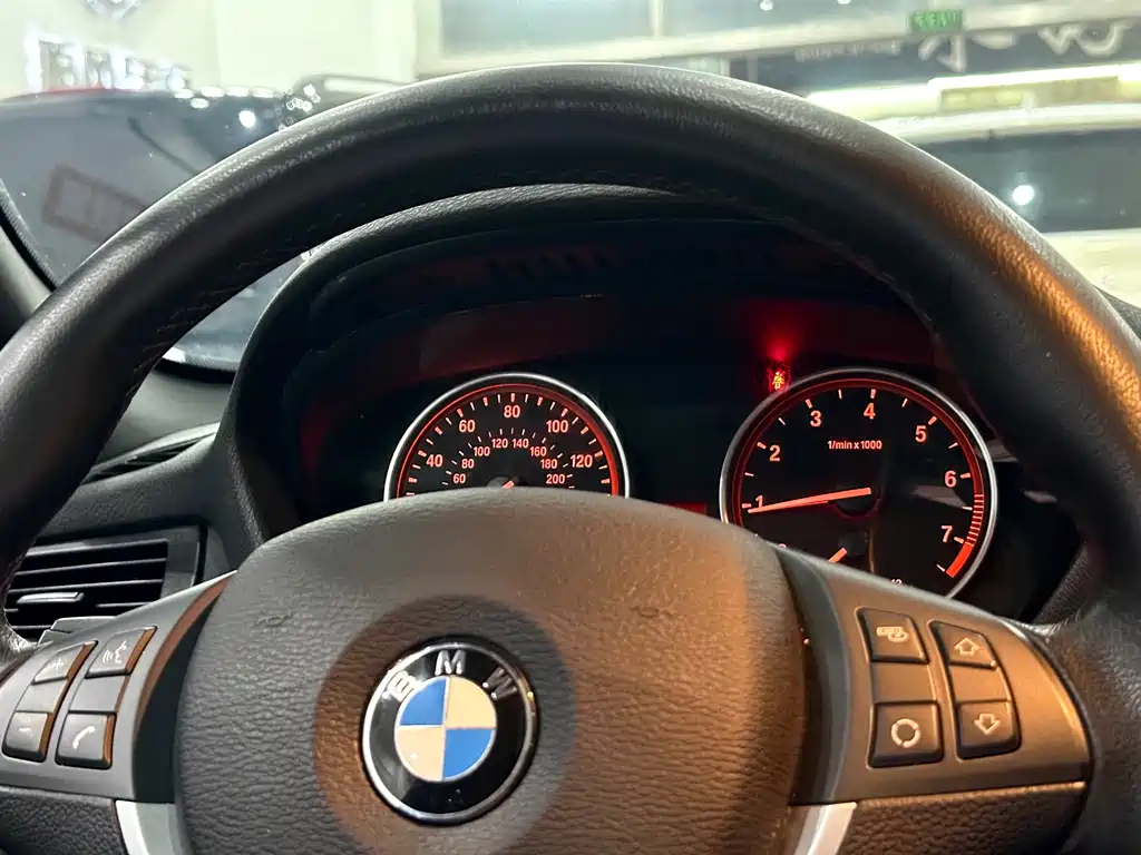 BMW X5 (Import) — миниатюра 9