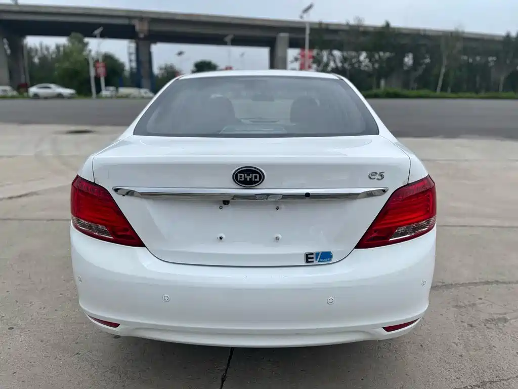 BYD e5 — миниатюра 7