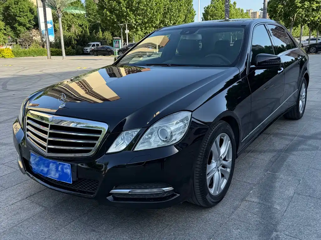 Mercedes-Benz E-Class 2012