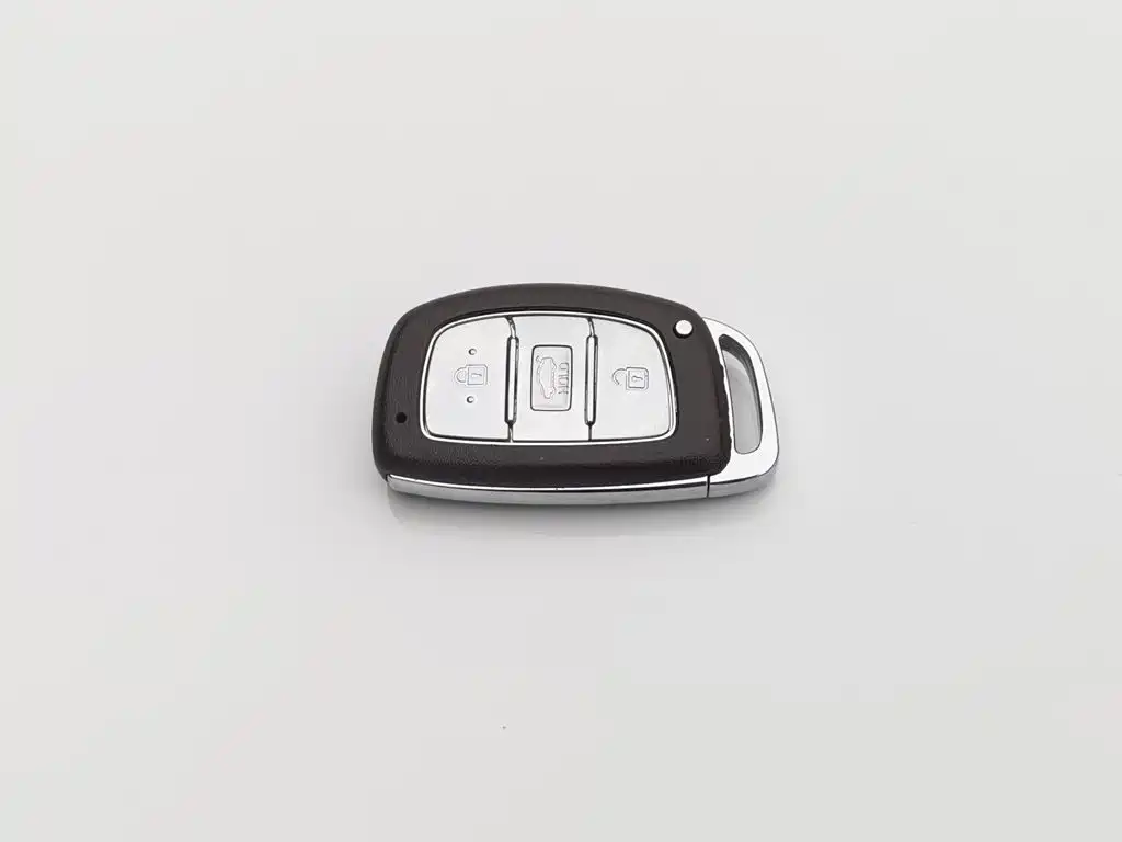 Hyundai Elantra — миниатюра 19