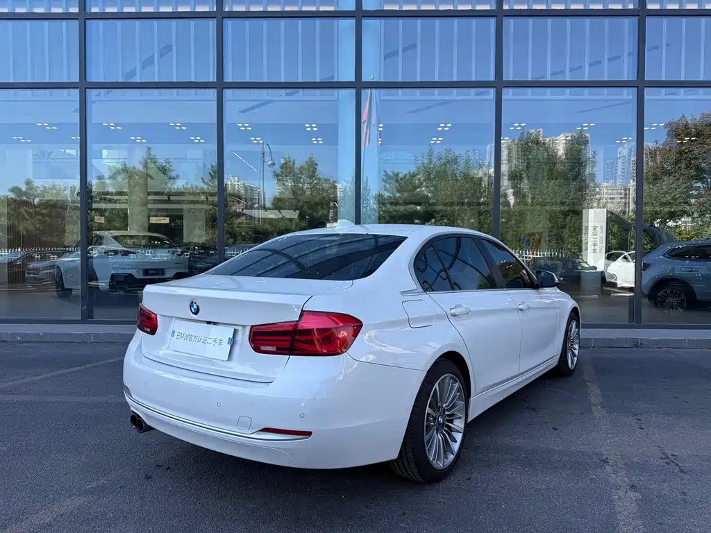 BMW 3 Series — миниатюра 7