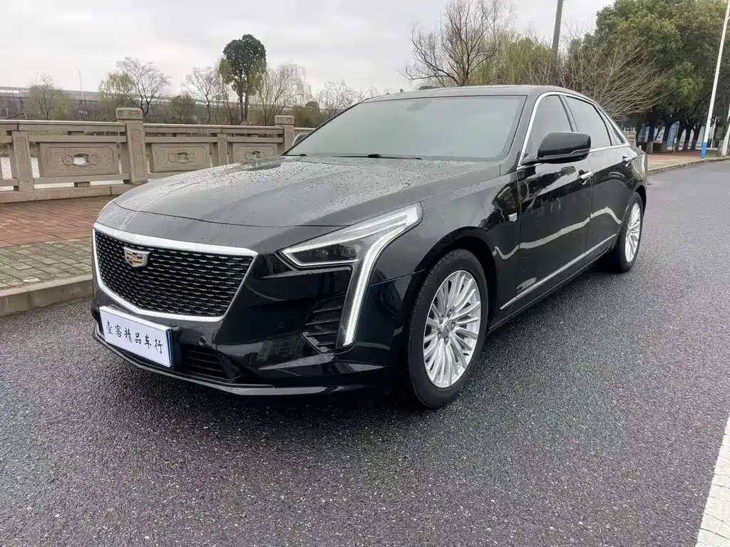 CADILLAC CT6