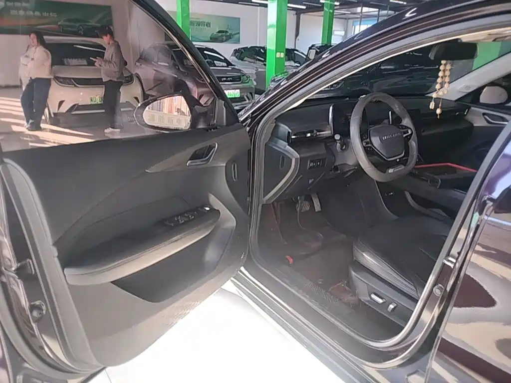 Wuling Xingguang — миниатюра 16