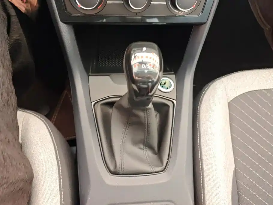 Volkswagen Tharu — миниатюра 16