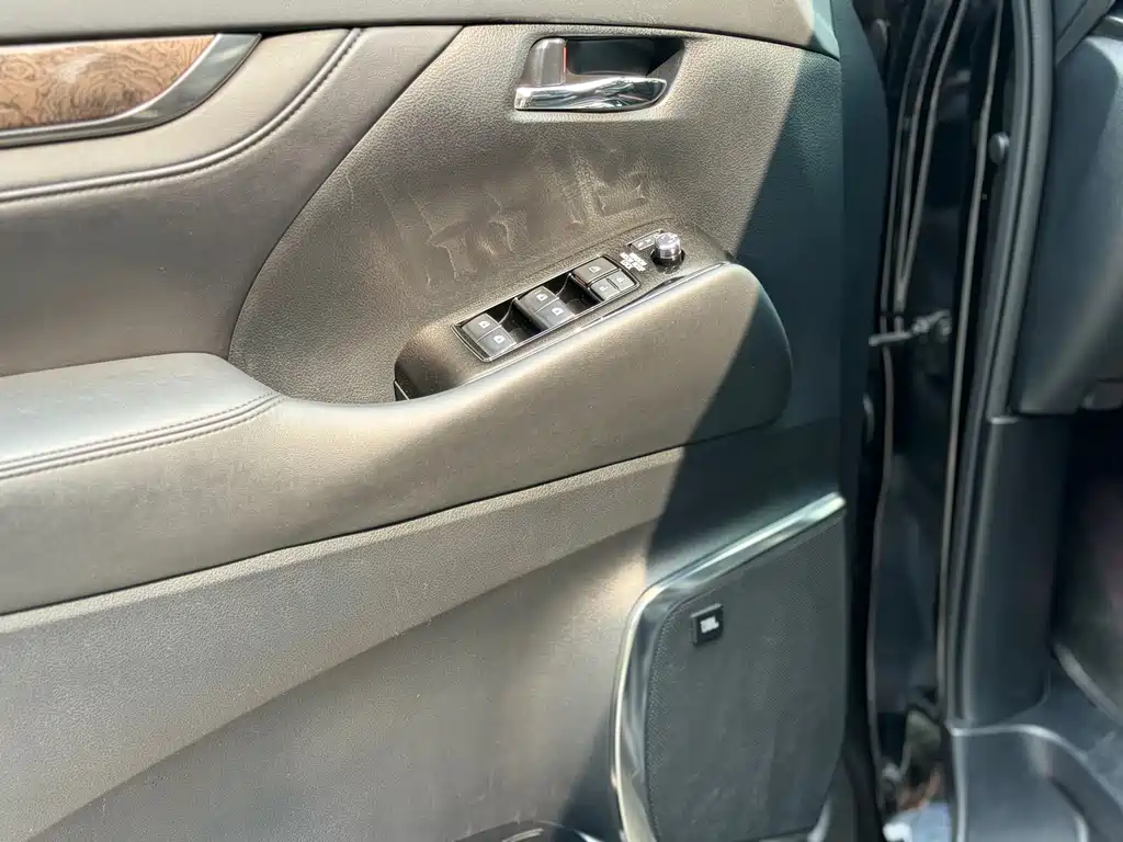 Toyota Alphard 2018 3.5L Luxury