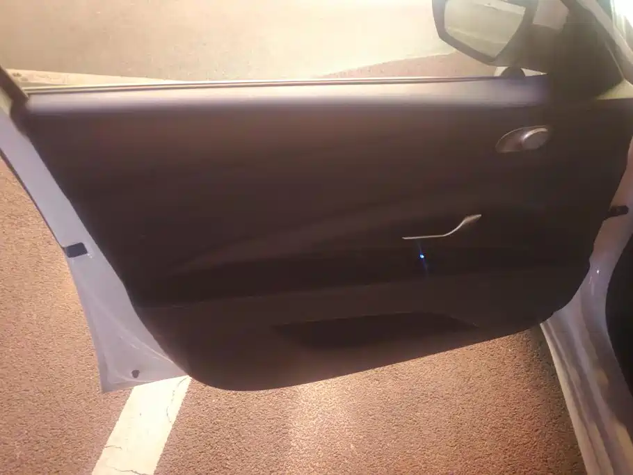 Hyundai Elantra — миниатюра 7