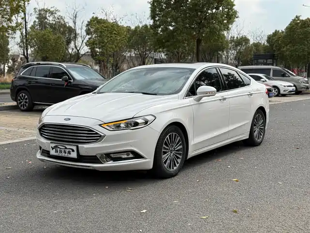 FORD MONDEO 2017