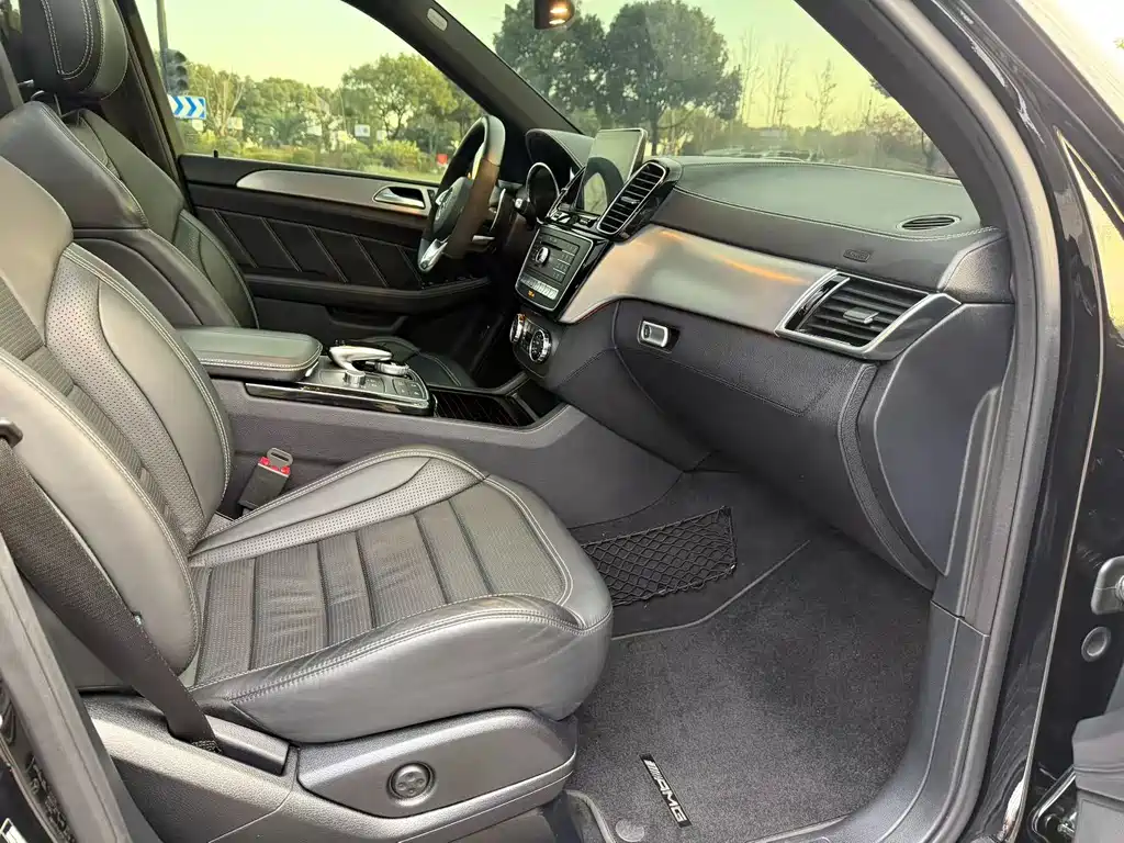 MERCEDES-BENZ GLE AMG