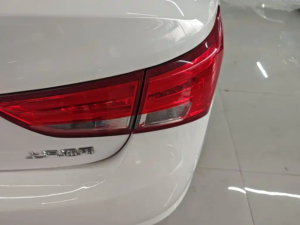 Buick Verano — миниатюра 8
