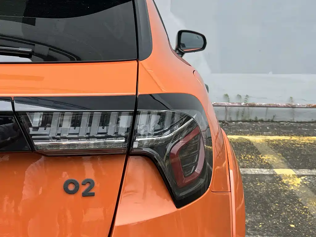 Lynk & Co 02 Hatchback — миниатюра 19