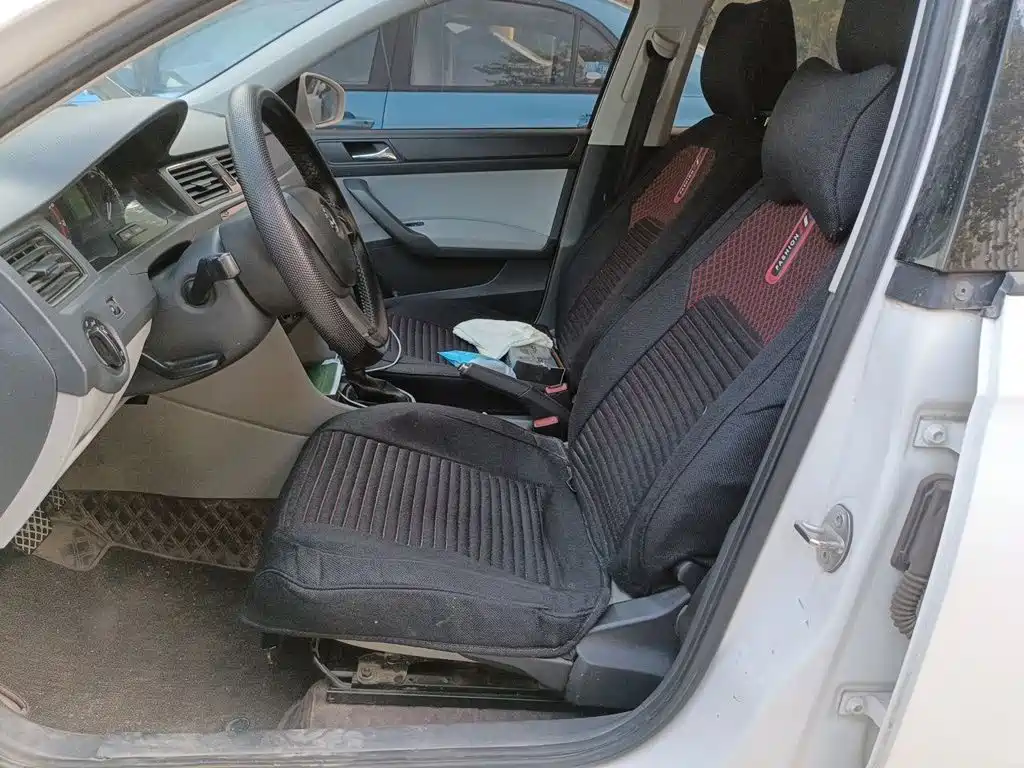 Skoda Rapid — миниатюра 11
