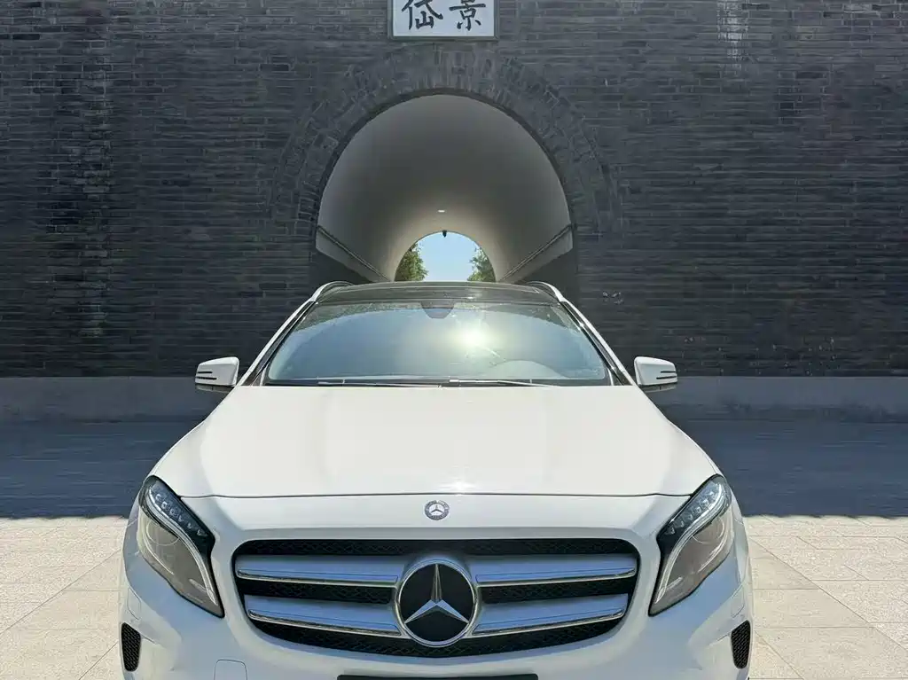 Mercedes-Benz GLA — миниатюра 2