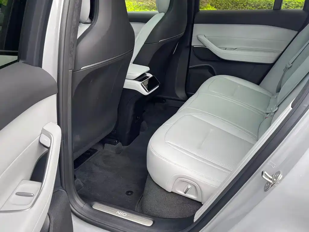 NIO NIO ES6
