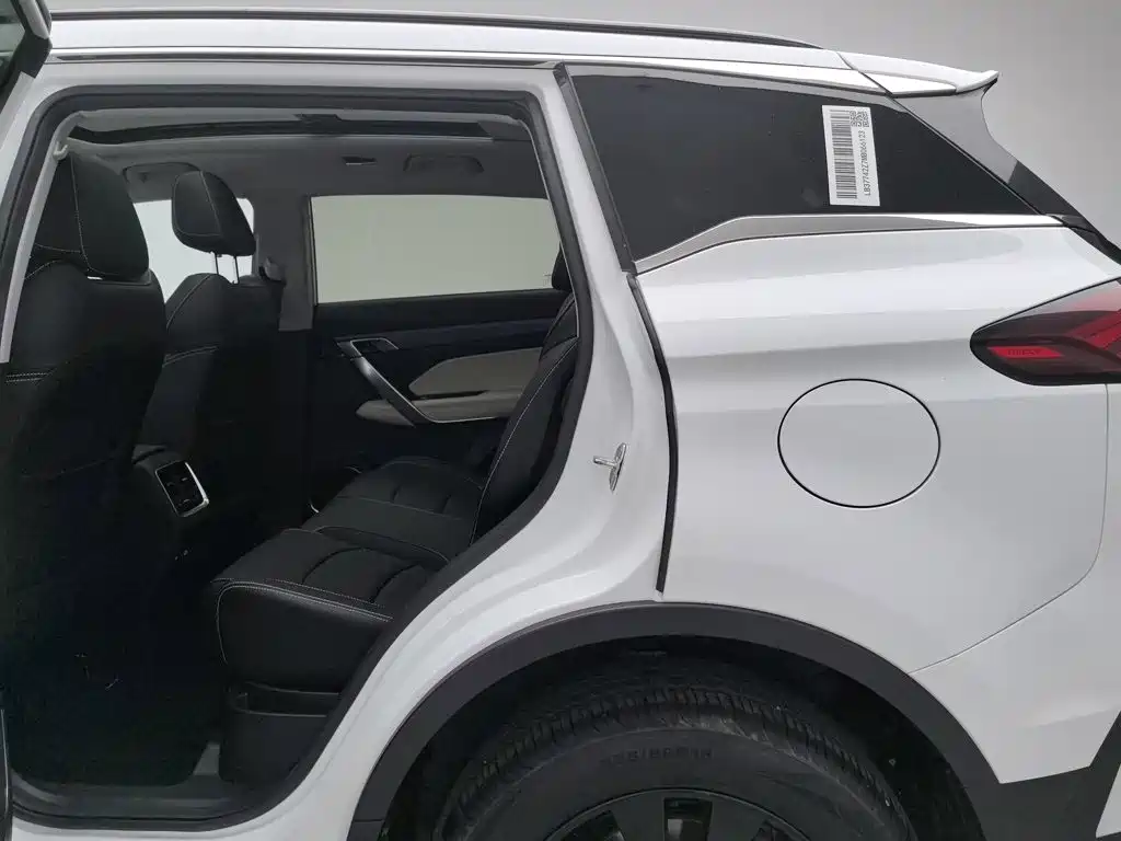 Geely Boyue — миниатюра 15