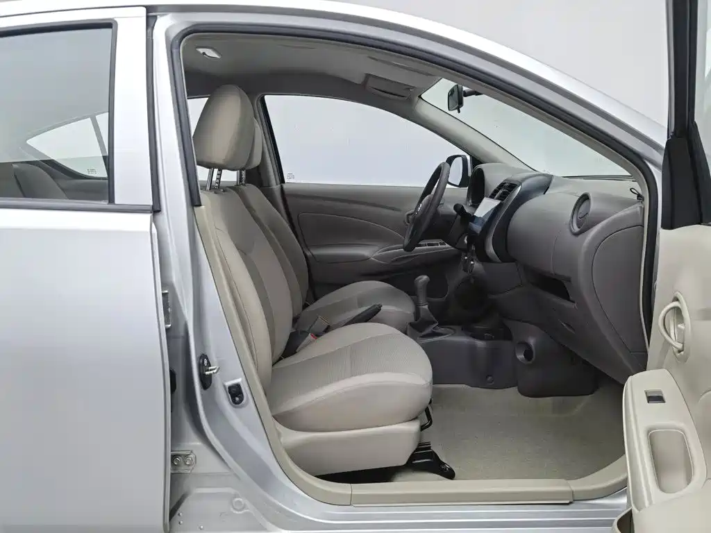 Nissan Sunny — миниатюра 23