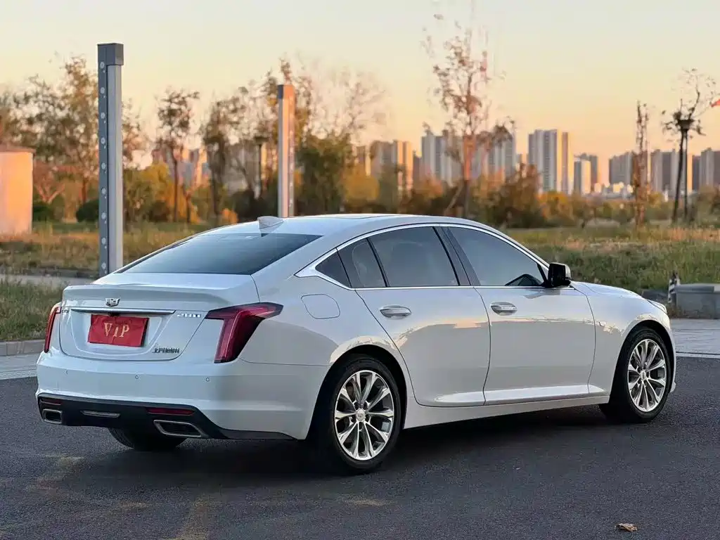 Cadillac CT5 — миниатюра 5