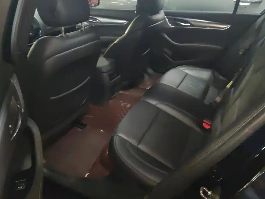 Cadillac CT5 — миниатюра 11